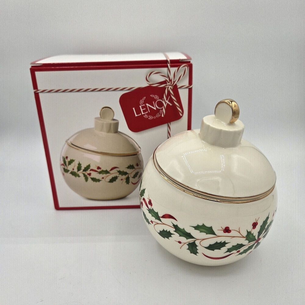 Lenox Christmas Holiday Ornament Figural Cookie Candy Jar 5.75"